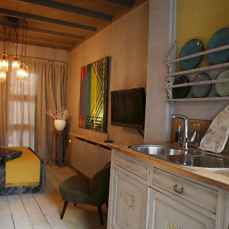 Bed and Breakfast Downtown46 Bergen op Zoom Esterno foto