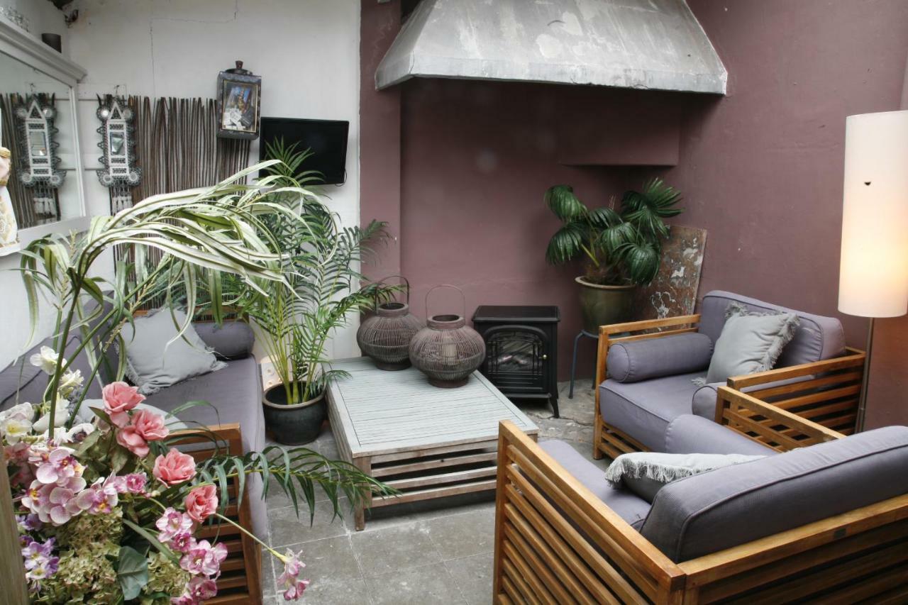 Bed and Breakfast Downtown46 Bergen op Zoom Esterno foto